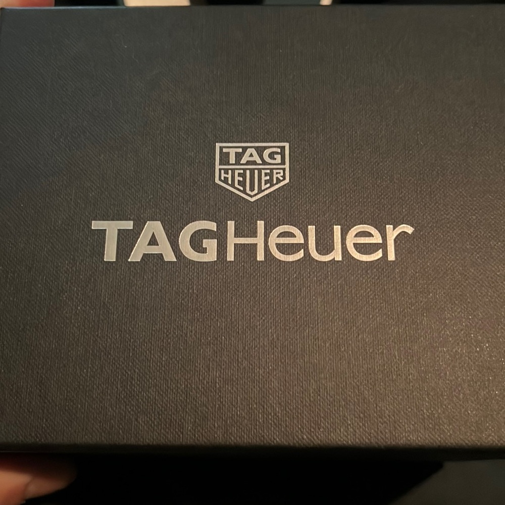 TAGHEUER EXQUISITE WATCH